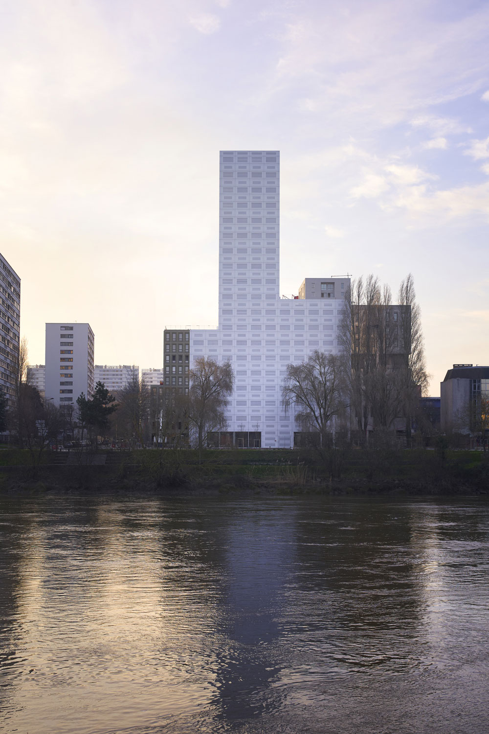 Tower 360° by LAN Architecture
