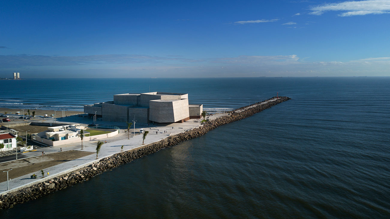 Foro Boca by Michel Rojkind Arquitectos