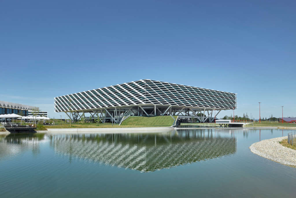 Behnisch Architekten complete adidas Arena in Herzogenaurach | ÅVONTUURA