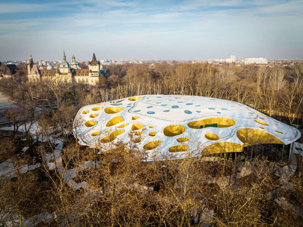 House of Music Sou Fujimoto Arsitek Budapest Hongaria Desain Arsitektur Hutan Budaya