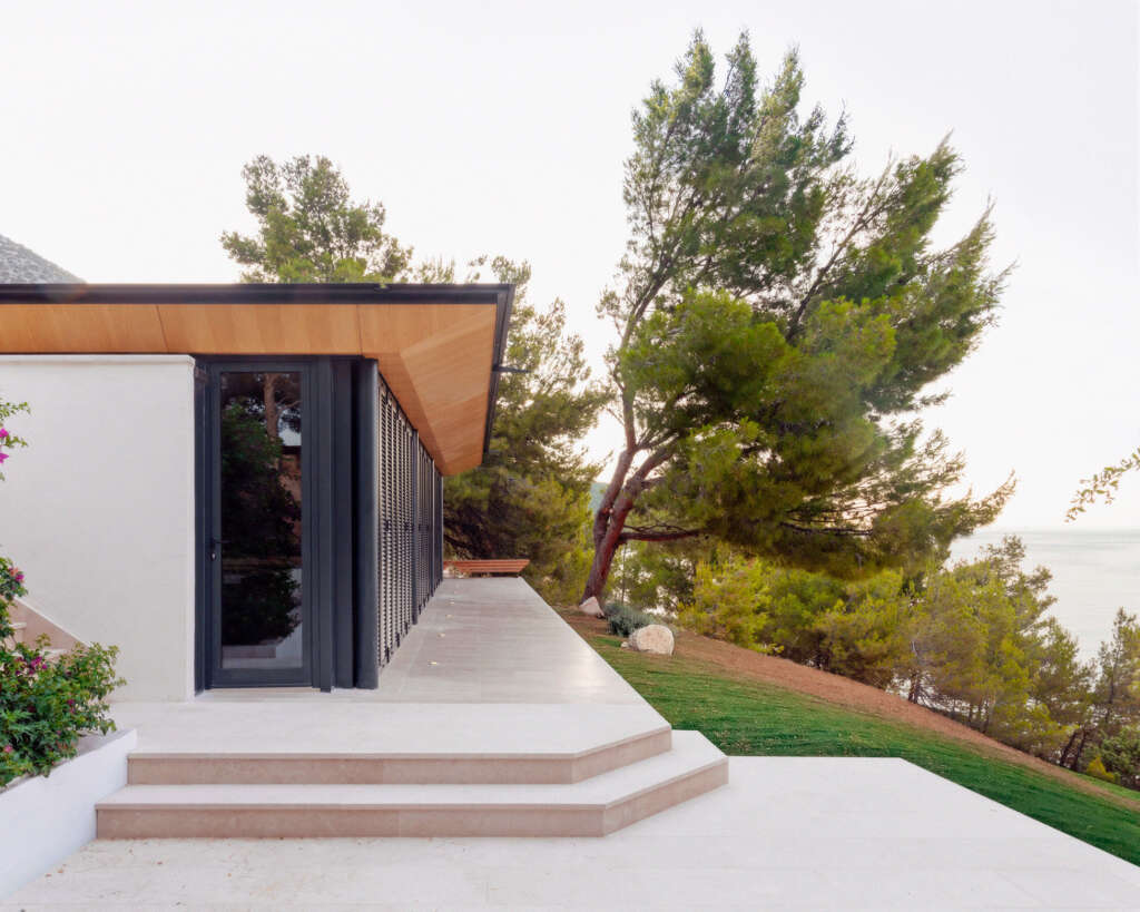 Sea House Studio Bressan Kroasia Atap Hijau Simone Bossi Emanuele Bressan