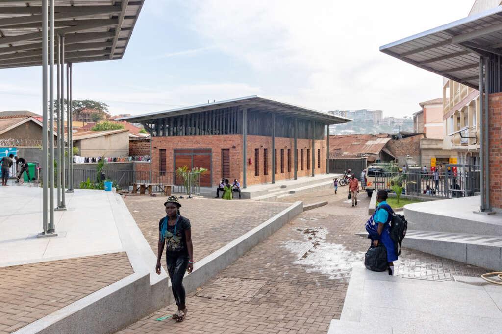 Pusat Komunitas Kamwokya Arsitektur Keré Kampala Uganda