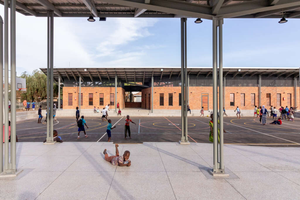Pusat Komunitas Kamwokya Arsitektur Keré Kampala Uganda