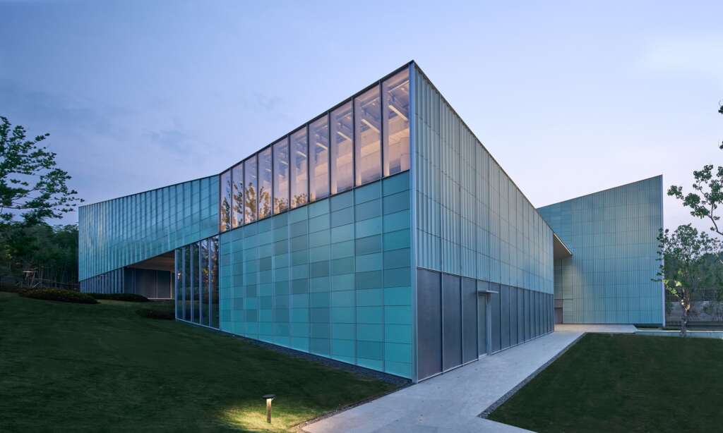 Yada Theater GOA Group of Architects Yixing China Faades view dari sudut timur