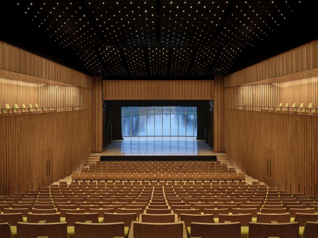 Yada Theater GOA Group of Architects Auditorium Yixing China dan rusa jantan