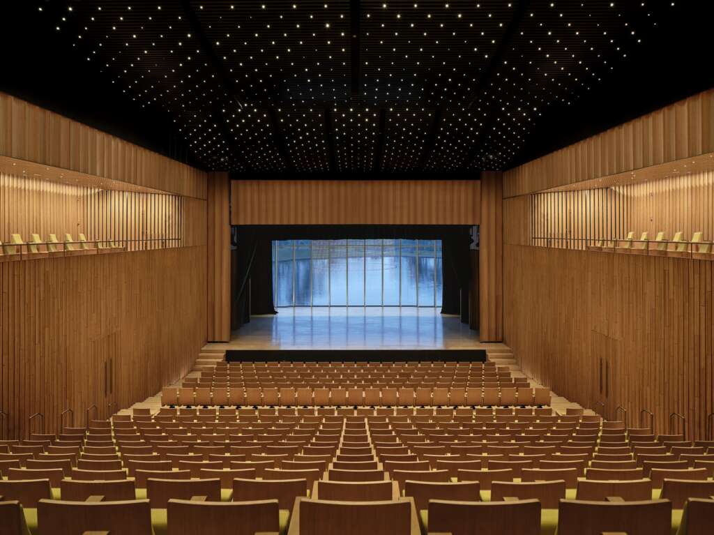 Yada Theater GOA Group of Architects Auditorium Yixing China dan rusa jantan