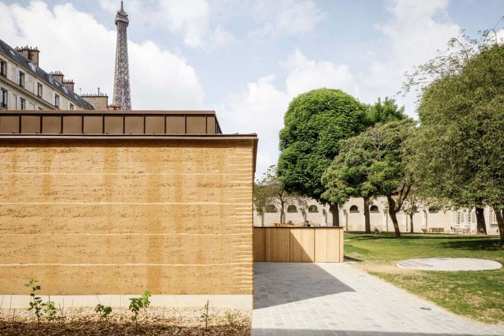 24-Crib Wood dan Adobe Nursery Régis Roudil Architects