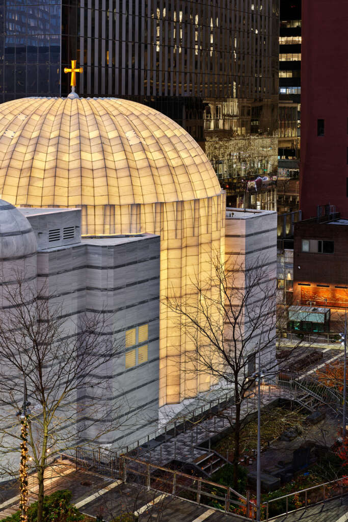 Gereja Ortodoks Yunani St. Nicholas dan Kuil Nasional Santiago Calatrava New York City