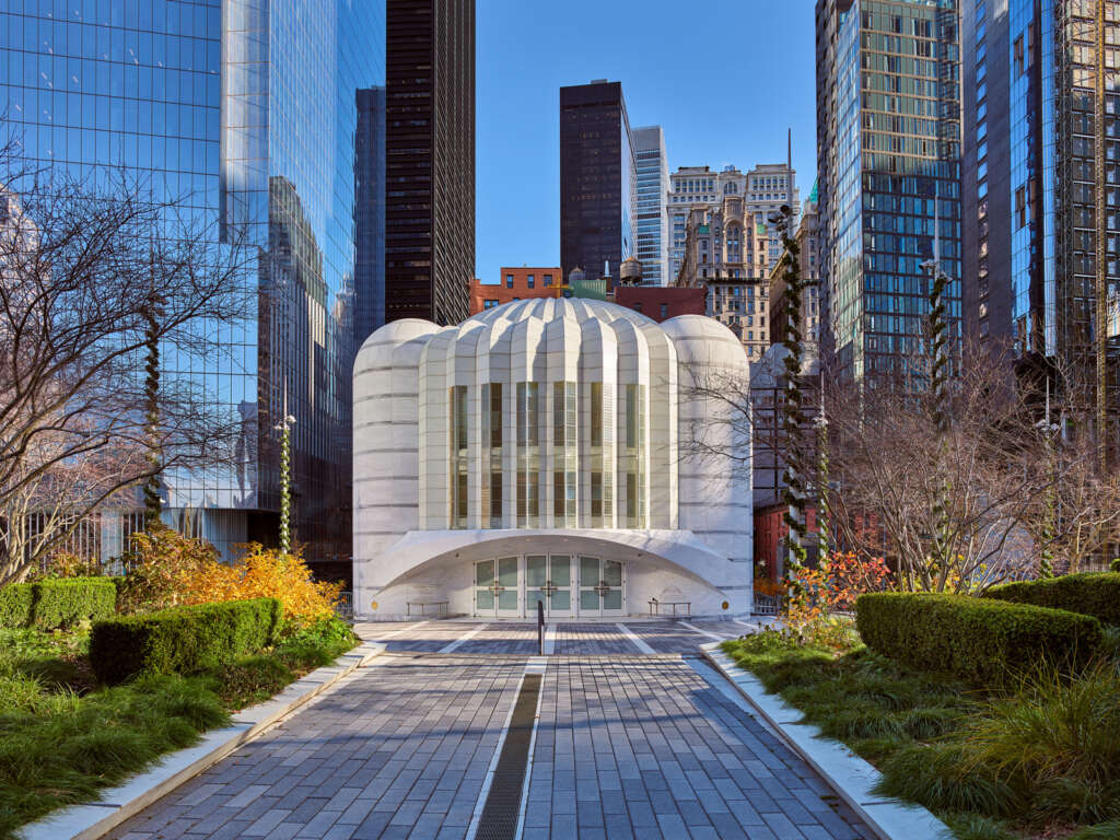 Gereja Ortodoks Yunani St. Nicholas dan Kuil Nasional Santiago Calatrava New York City