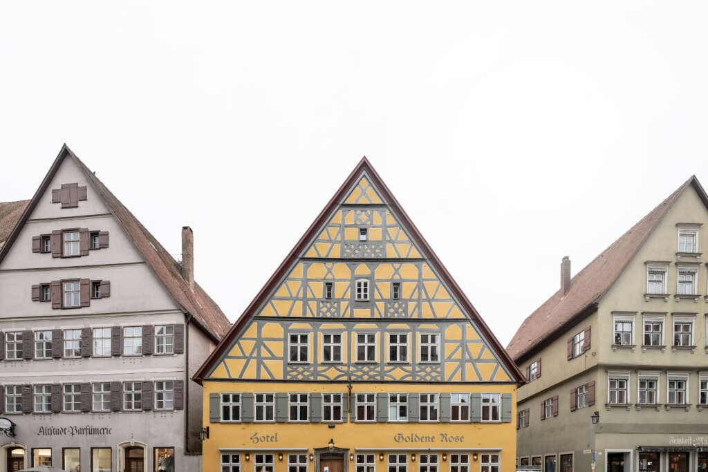 jaringan arsitektur noa* menyelesaikan transformasi Goldene Rose Hotel di Dinkelsbühl