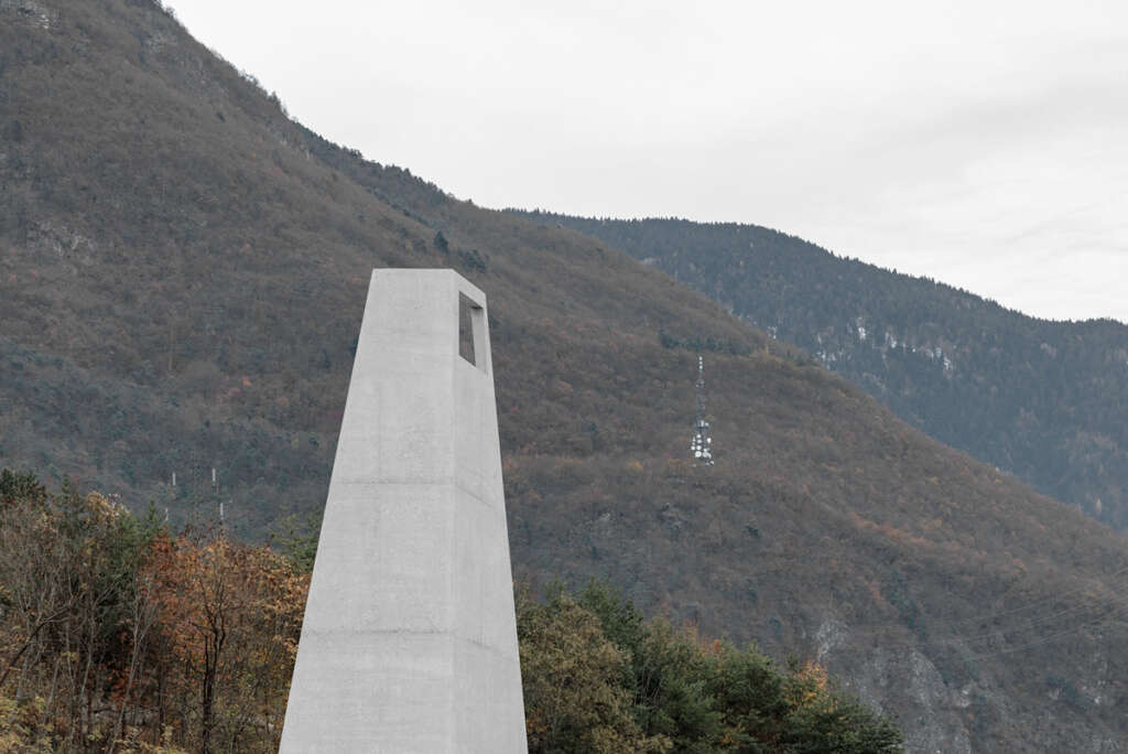 Fieldhouse Modus Architects Bozen Italy Sports and Recreation Center arsitektur desain beton