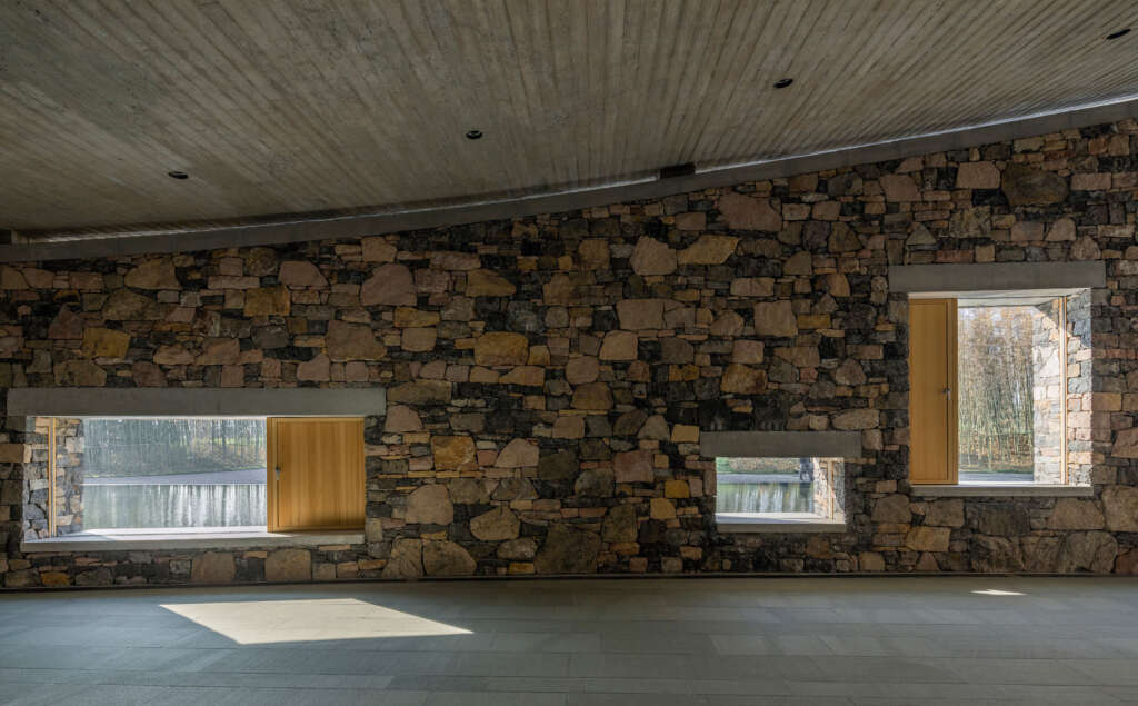 Zibo OCT Art Center Studio Zhu Pei Shandong Cina Cahaya alami masuk melalui jendela dengan berbagai skala