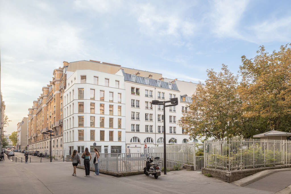 Kantor arsitektur bergerak kosong Paris France Desain Arsitektur Konstruksi Kayu Kayu