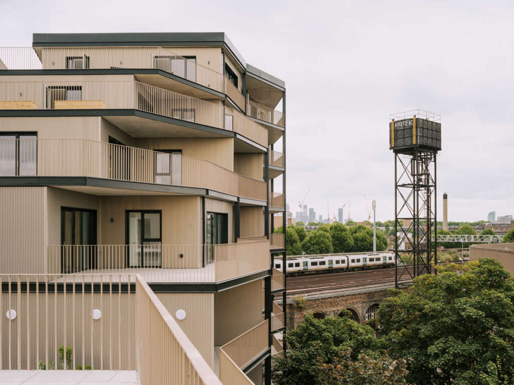 Dockley Apartments Studio Woodroffe Papa Poggi Architecture Southwark London England Design
