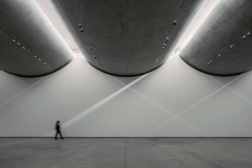 798CUBE Art Museum Studio Zhu Pei Cultural Concrete Canopy Beijing China Architecture Design Pameran utama