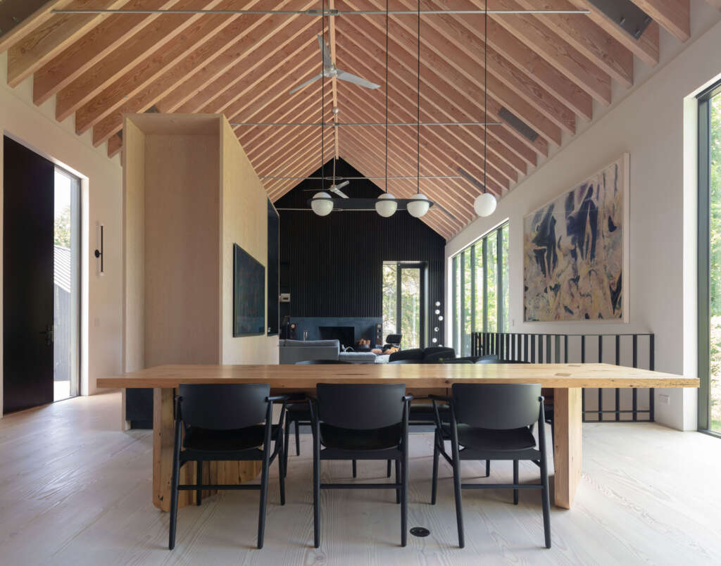 North Salem Farm Worrell Yeung Upstate New York Farmhouse Desain Arsitektur Hitam
