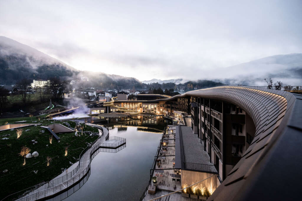 Falkensteiner Family Resort Lido noa* jaringan arsitektur Pustertal Valley South Tyrol Italy Design Roof