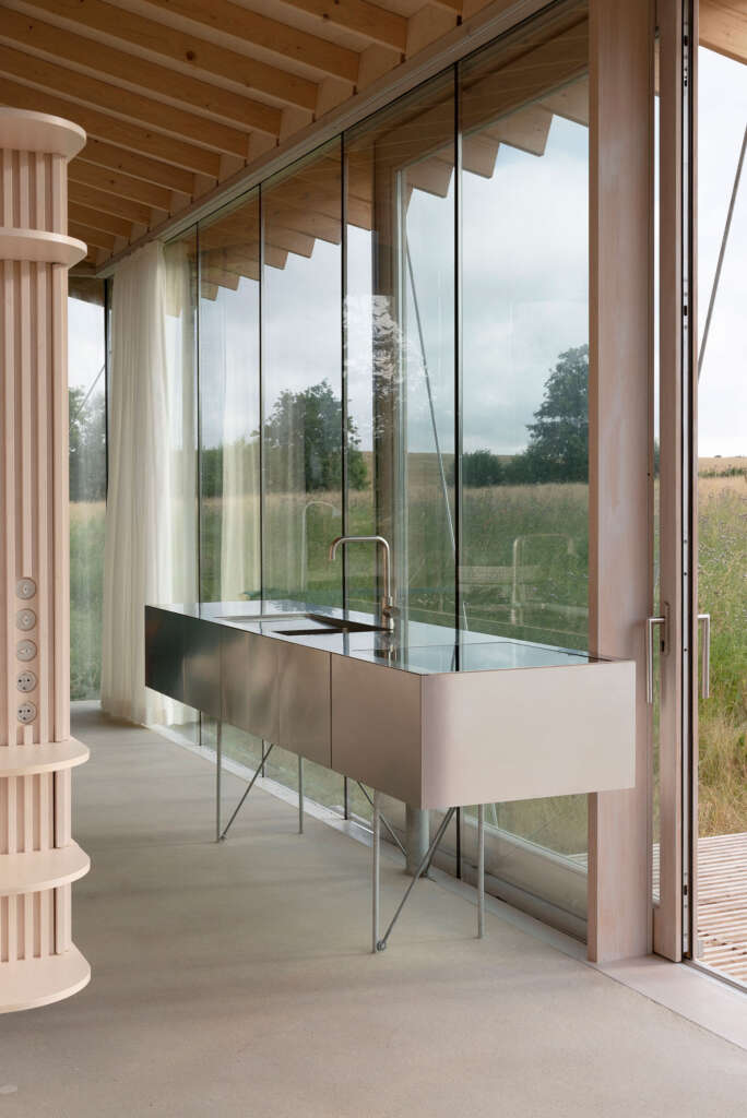 rumah liburan Hof Ahmen Atelier Sunder-Plassmann Kabin Berlin Jerman Arsitektur Desain Rumah Kaca