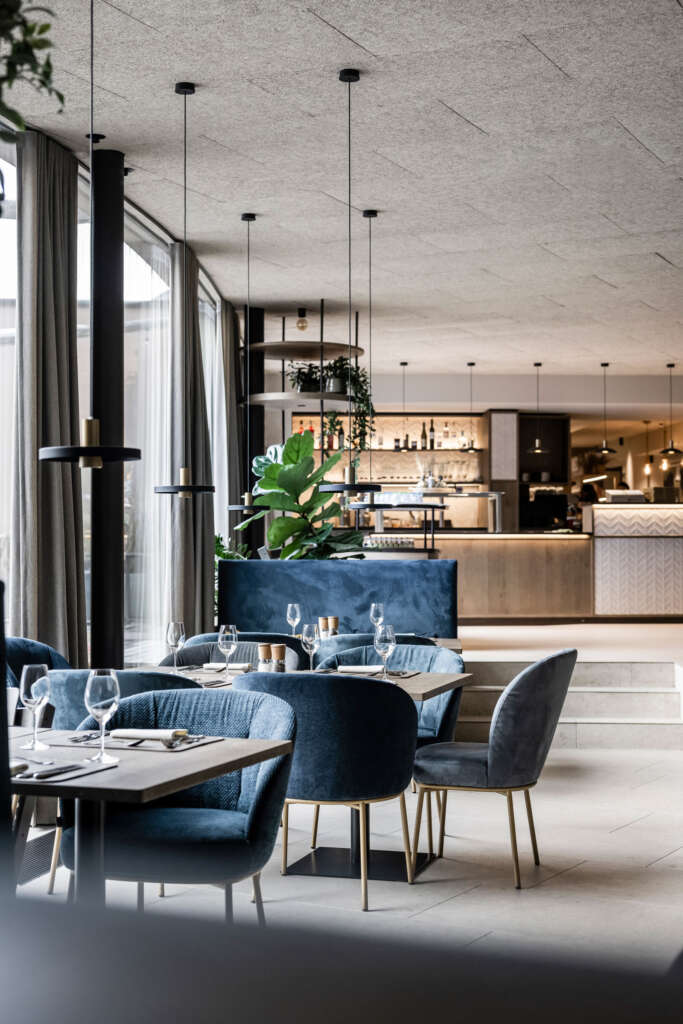 Falkensteiner Family Resort Lido noa* jaringan arsitektur Pustertal Valley South Tyrol Italy Design Dining Room