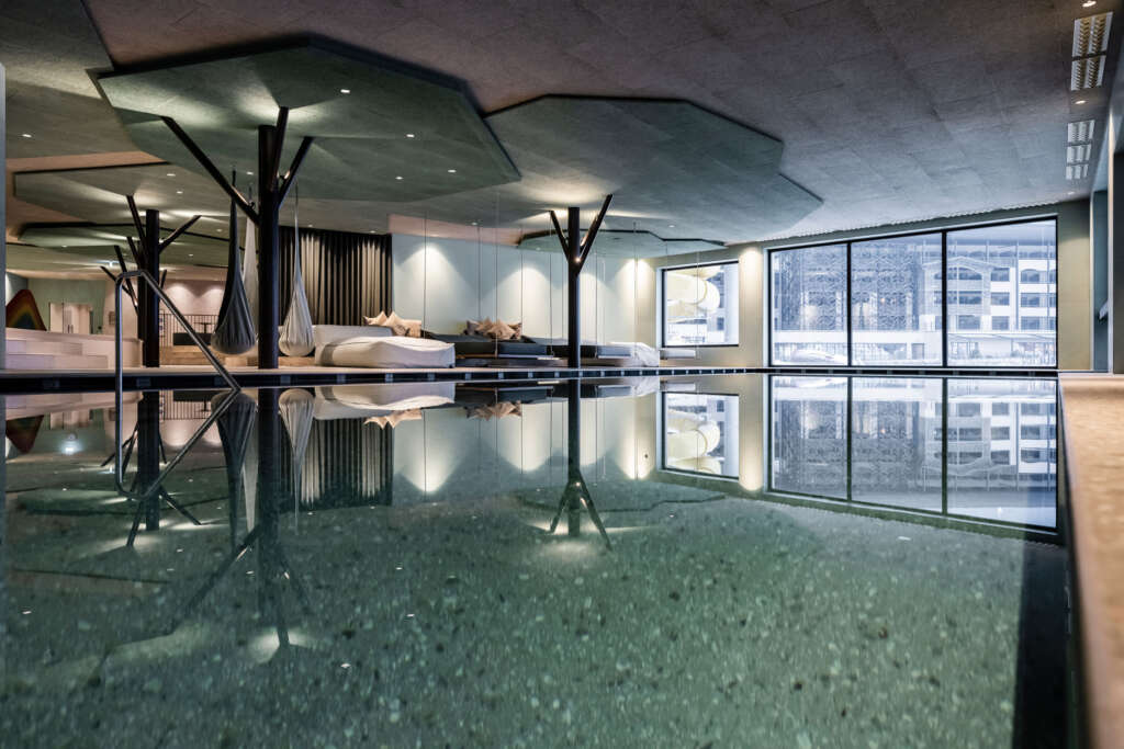 Falkensteiner Family Resort Lido noa* jaringan arsitektur Pustertal Valley South Tyrol Italy Design Spa Pool