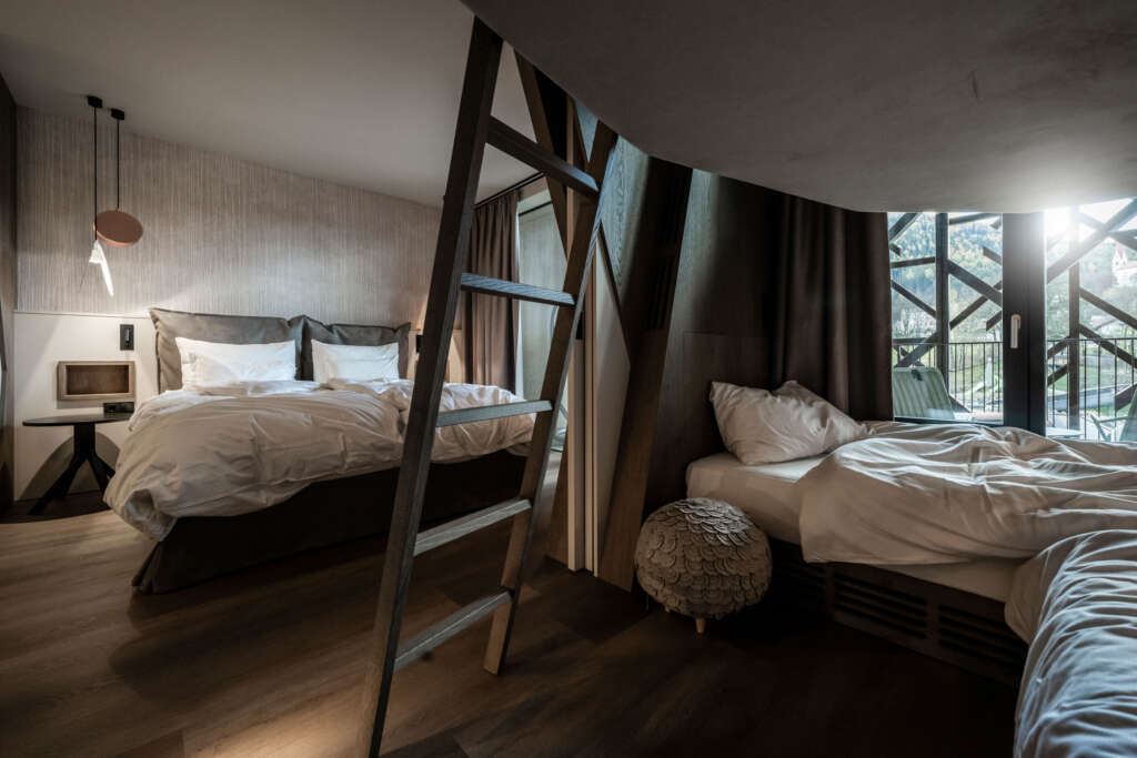 Falkensteiner Family Resort Lido noa* jaringan arsitektur Pustertal Valley South Tyrol Italy Design Bedroom