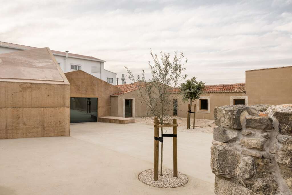 Miguel Marcelino mengubah rumah tradisional Portugis menjadi museum di Outeiro de Polima
