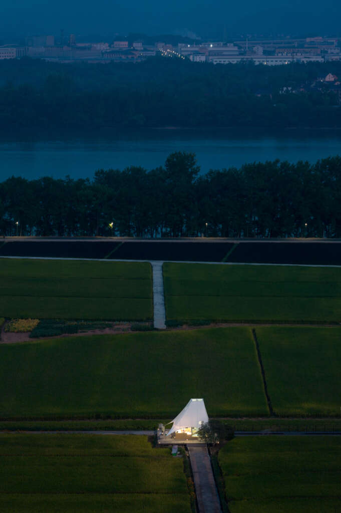 Tower Pavilion In Paddy Fields Jumping House Lab Pemandangan Malam Paviliun Cina Hangzhou