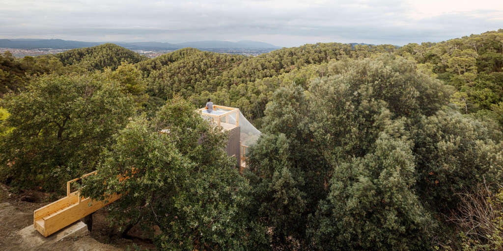Lab Hutan untuk Penelitian dan Analisis Observasi FLORA IAAC Barcelona Spanyol