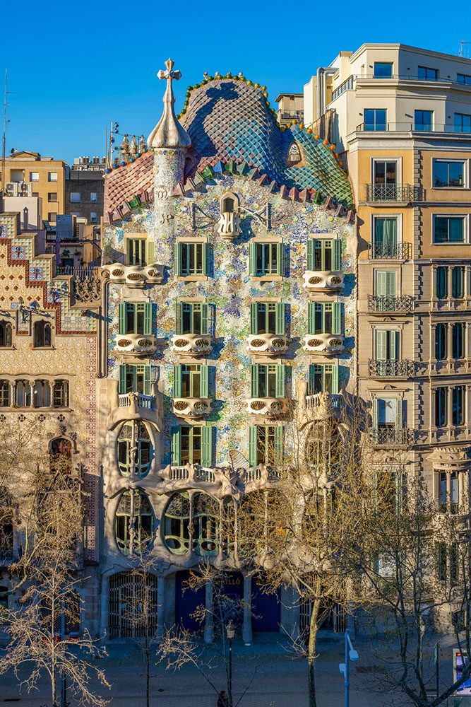 The façade  Casa Batlló