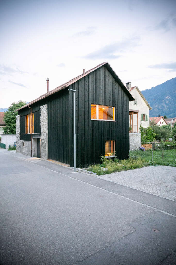 Hof & Hist Modunita architects sa Felsberg Switzerland House Design