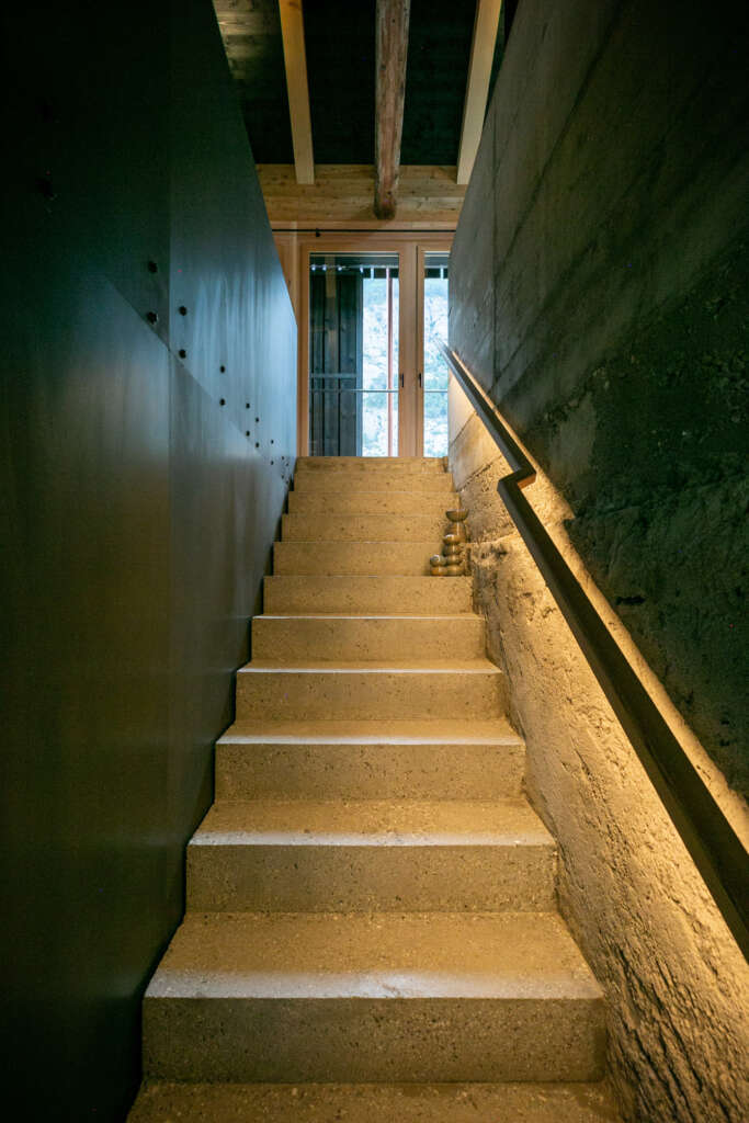 Hof & Hist Modunita architects sa Felsberg Switzerland House Design