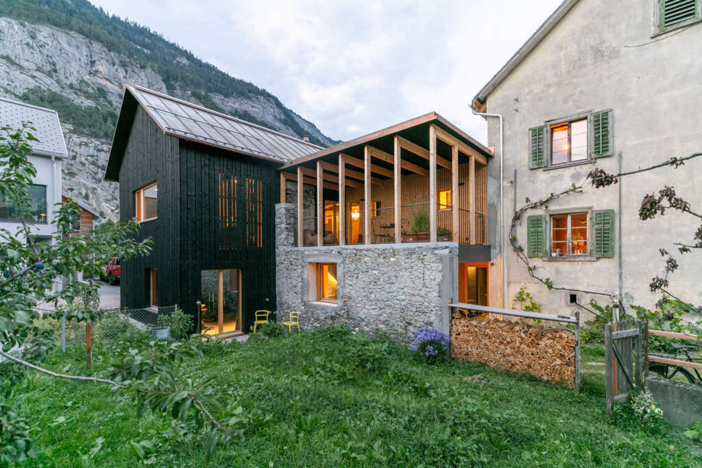 Hof & Hist Modunita architects sa Felsberg Switzerland House Design
