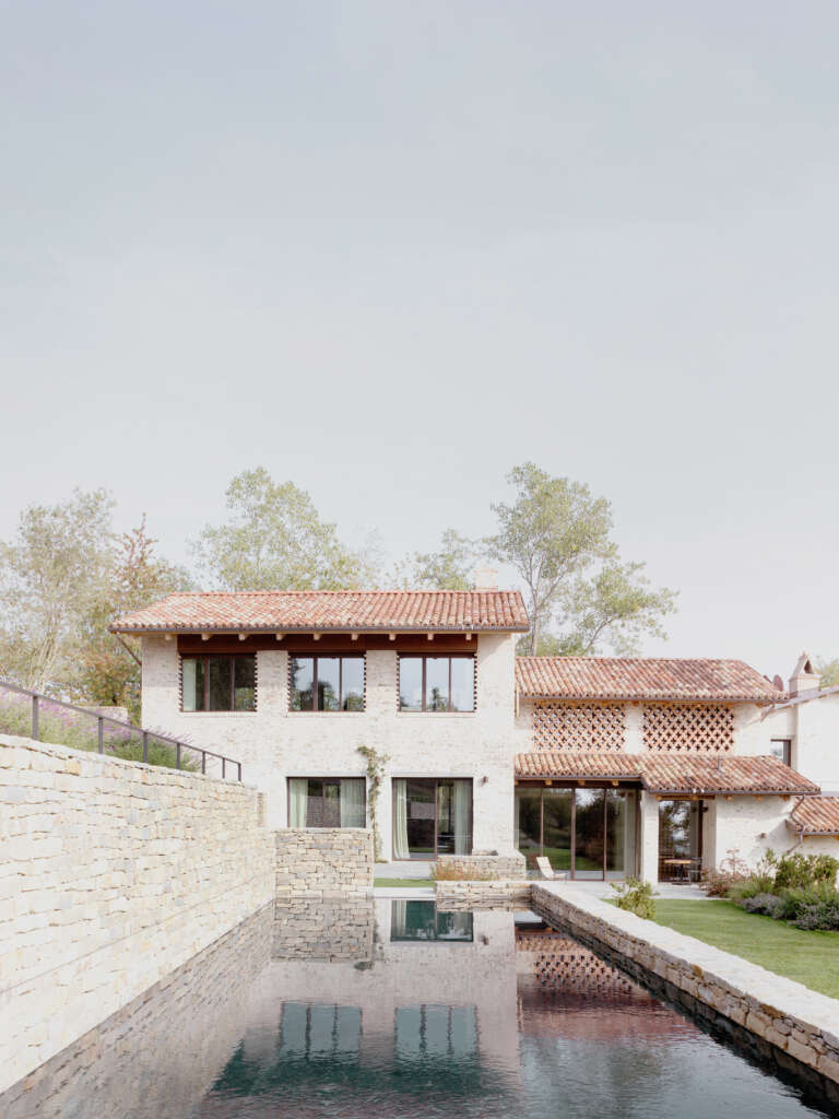Cascina Jonathan Tuckey Design Italian Farmhouse Piemonte Italy
