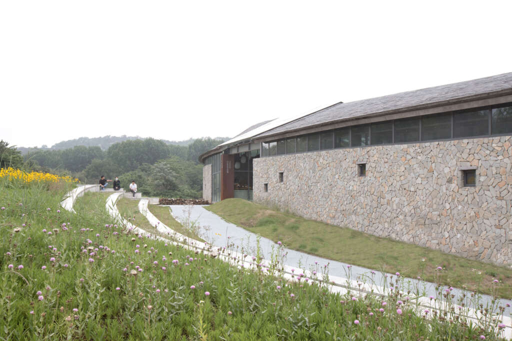 Dragon Mountain Tourist Center Aurelien Chen / Urban and Rural Planning and Design Institute of CSCEC Rizhao China