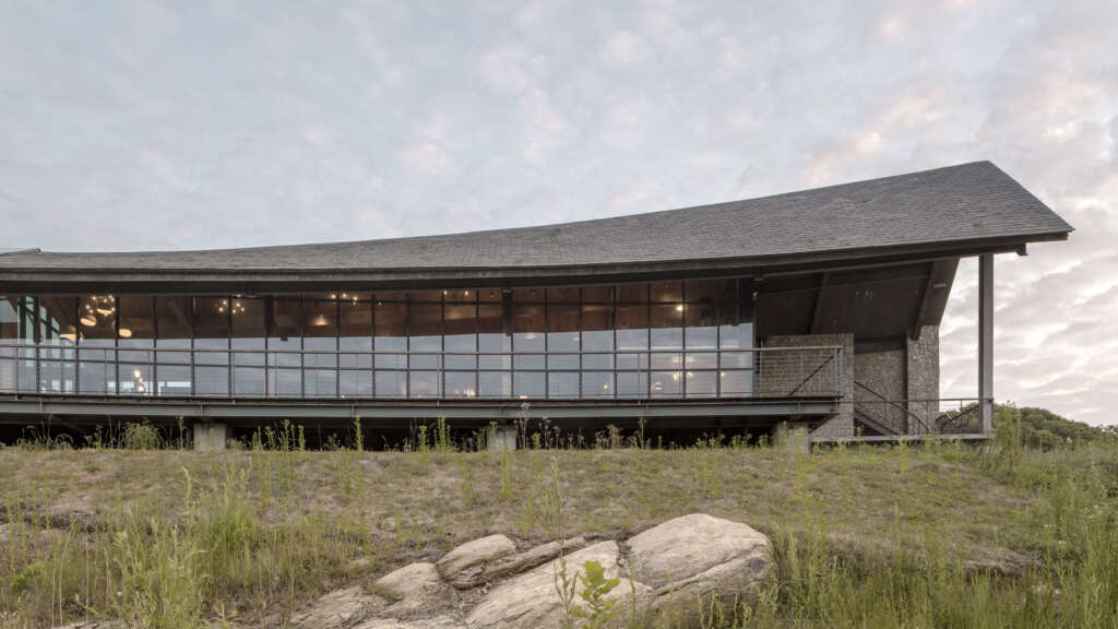 Dragon Mountain Tourist Center Aurelien Chen / Urban and Rural Planning and Design Institute of CSCEC Rizhao China