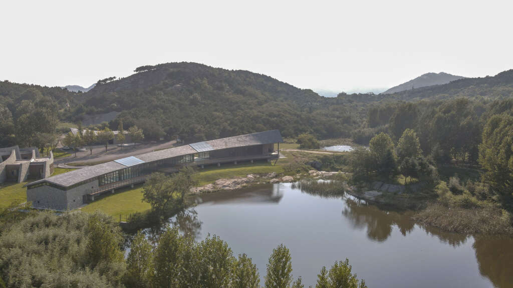Dragon Mountain Tourist Center Aurelien Chen / Urban and Rural Planning and Design Institute of CSCEC Rizhao China