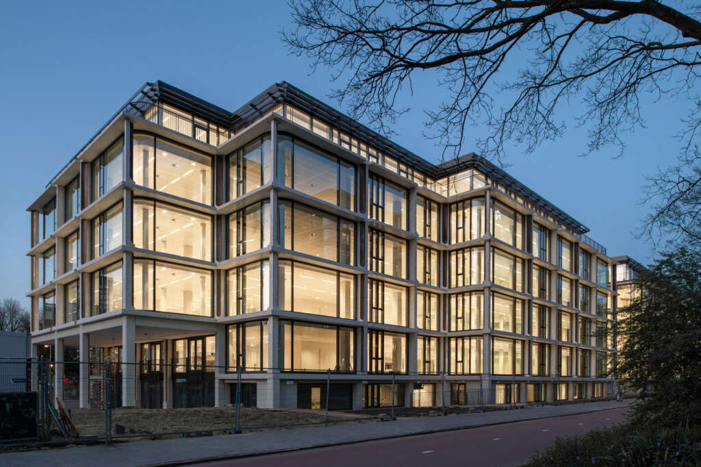 PI59 V8 Architects Zuidas Amsterdam The Netherlands Office