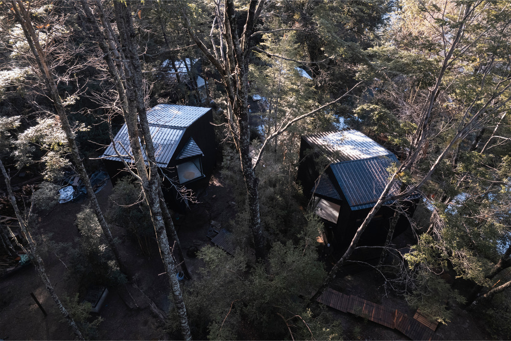 Casa Gallareta OJA (Organic and Joyful Architecture) Villa La Angostura Argentina Cabin Patagonia