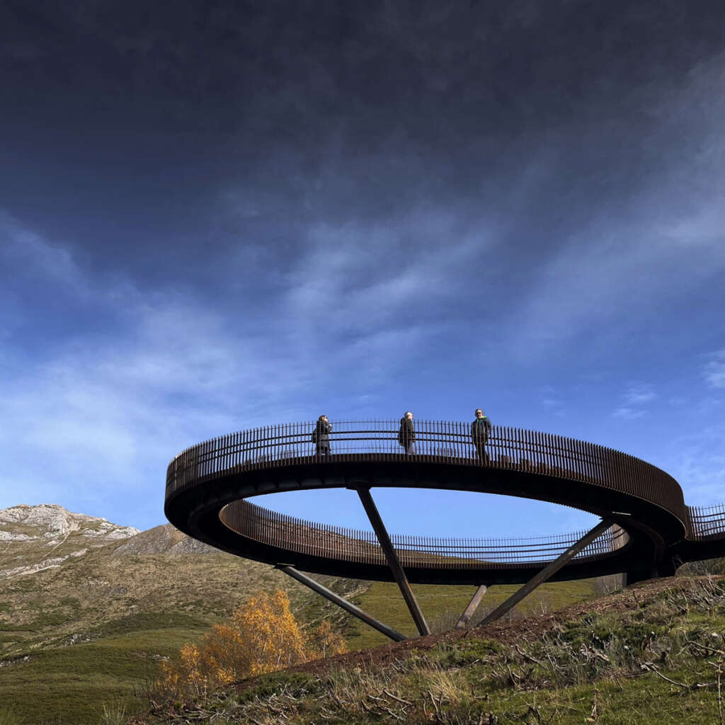 Memory of the Geological Viewpoint of the Saliencia or Farrapona Valley Puerto & Sánchez Arquitectos Somiedo Natural Park Spain Lookout