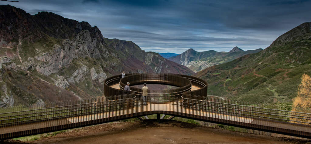 Memory of the Geological Viewpoint of the Saliencia or Farrapona Valley Puerto & Sánchez Arquitectos Somiedo Natural Park Spain Lookout