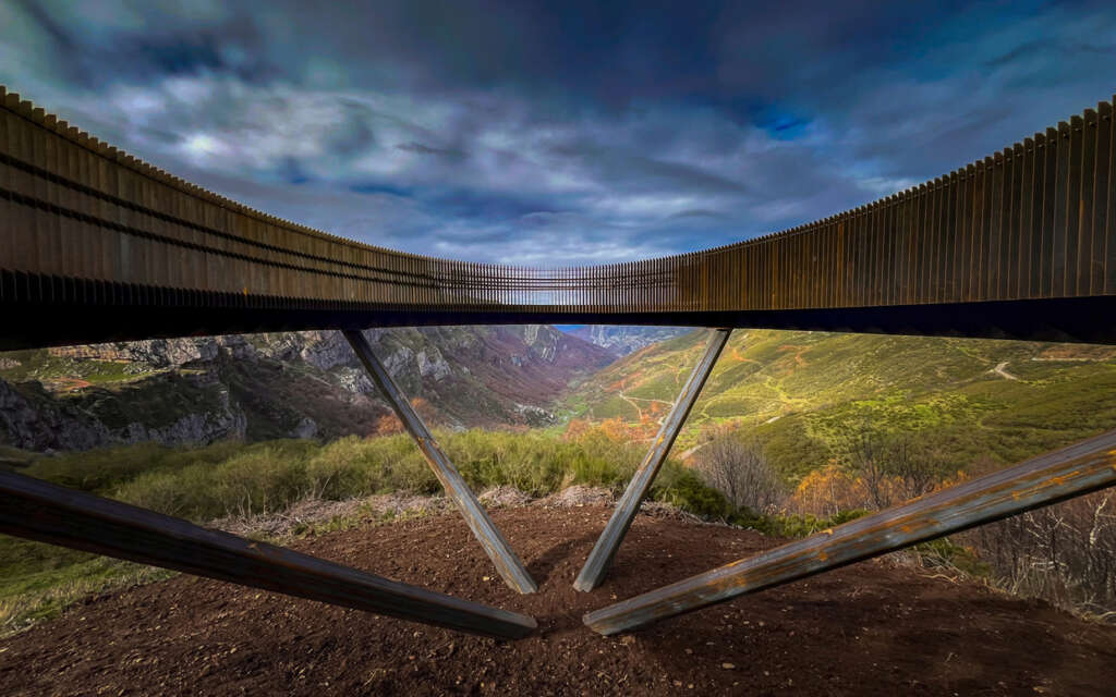 Memory of the Geological Viewpoint of the Saliencia or Farrapona Valley Puerto & Sánchez Arquitectos Somiedo Natural Park Spain Lookout