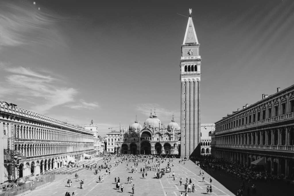 Architecture Guide to Venice Introduction AVONTUURA
