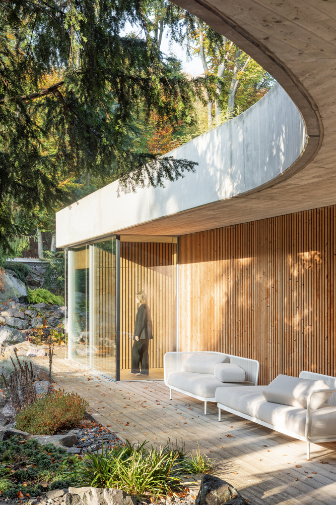 Banánka House Paulíny Hovorka Architects Banka Slovakia Getaway House